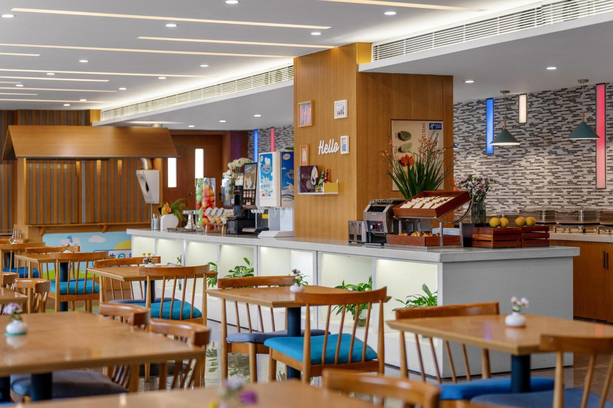 Holiday Inn Express Chengdu Airport Zone Free Shuttle From Shuangliu International Airport To Hotel ,Welcome Drink Exterior foto